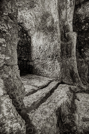 Monolithic Church 2 - Gurat