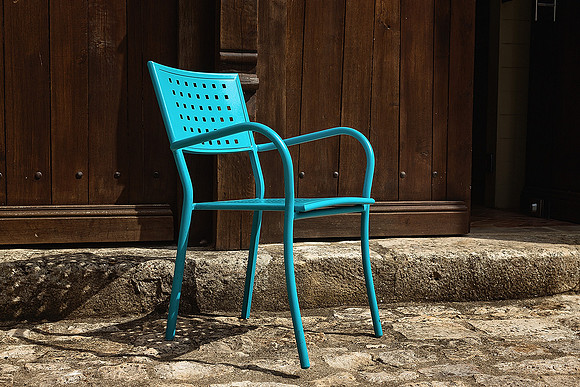 Blue Chair - Marthon