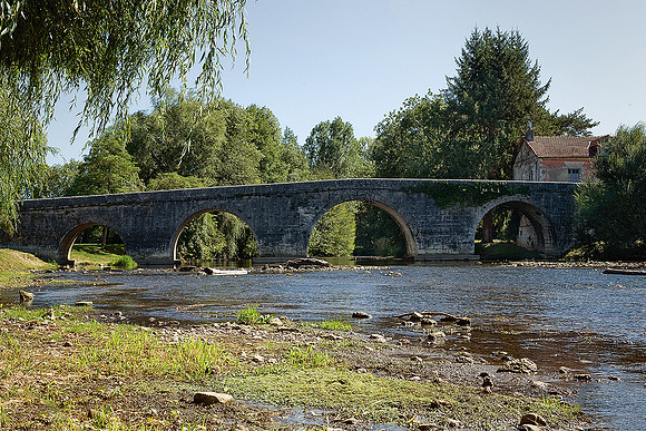 Old Bridge - Bourdeilles