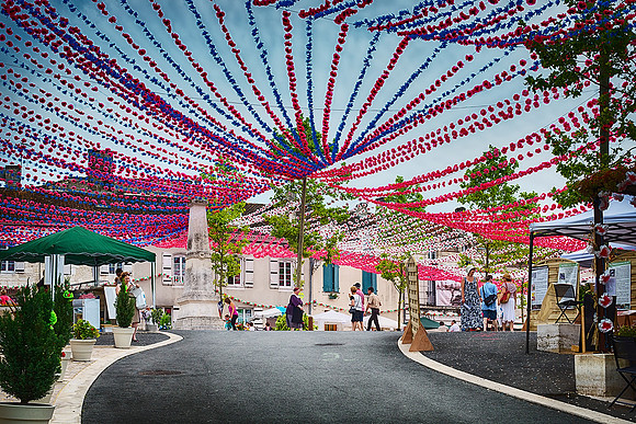 Main Street during 2014 La Félibrée - Verteillac