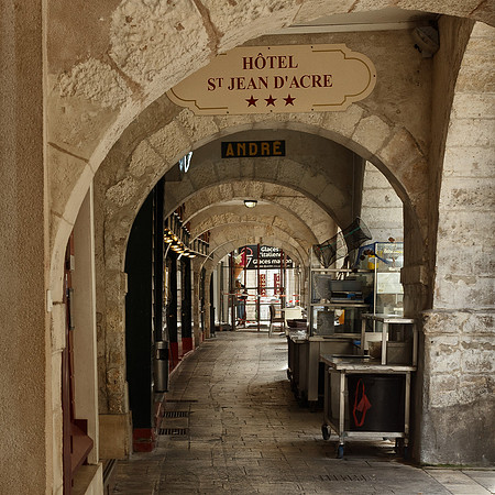 Covered Street, La Rochelle