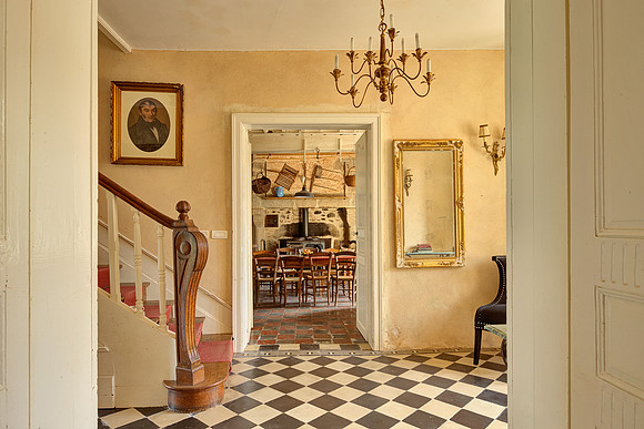 BZ2R6079_80_81_82_83_84_85_Interior 2_V2