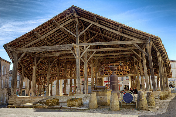 Les Halles II - Villebois-Lavalette