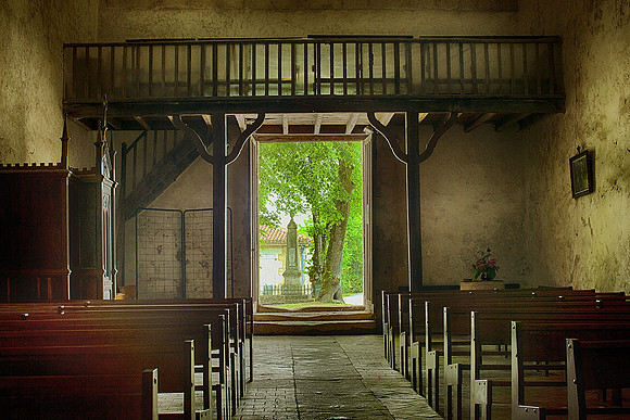 Church Interior - Charmant