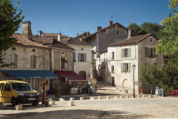Town Centre - Bourdeilles