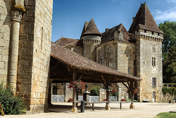 Le Château - St Jean de Cole