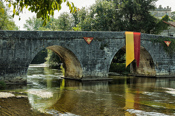 Bridge and Flag - Bourdeilles