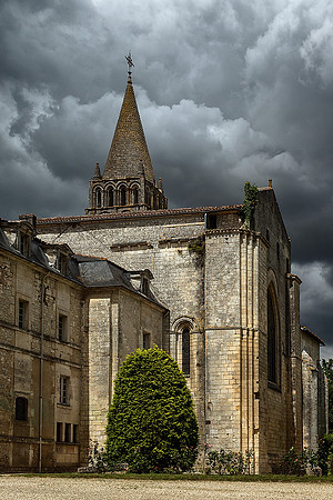 Abbey 2 - Bassac