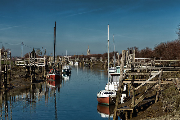 Canal and Boats - Marennes