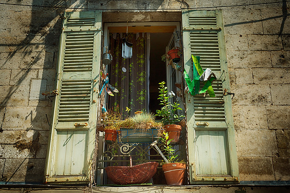 Open Shutters - Brantôme